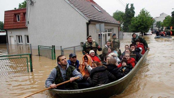 В Сербии из-за наводнения ввели чрезвычайное положение