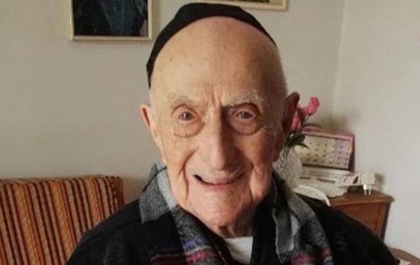 Найстарішим чоловіком світу став екс-в’язень Освенцима
