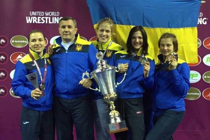 Українки завоювали «золото» на чемпіонаті Європи з боротьби