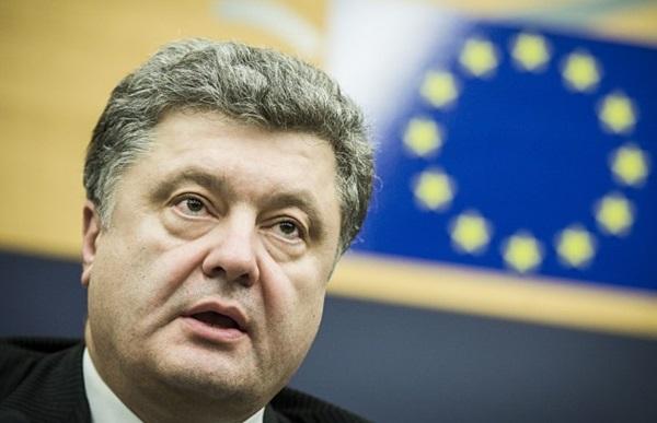 Порошенко предложил ввести большие штрафы за ложь в электронных декларациях чиновников
