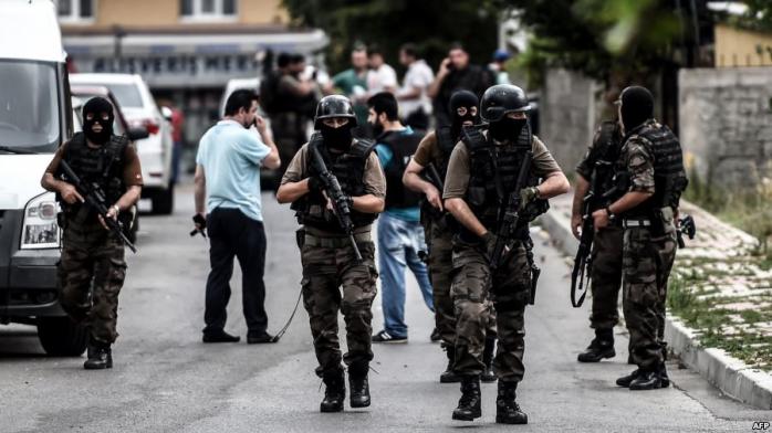 В Стамбуле задержаны 30 подозреваемых в терроризме
