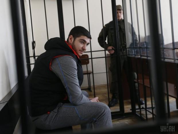 Суд отправил пасынка Фирташа Калиновского под домашний арест