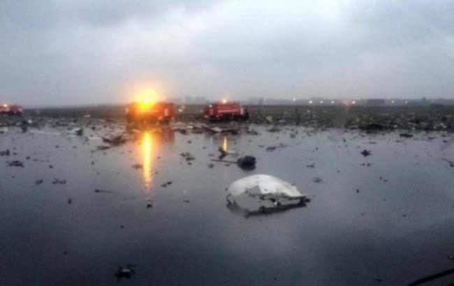 Катастрофа Boeing в Ростове: спасатели нашли черные ящики, названы возможные причины аварии