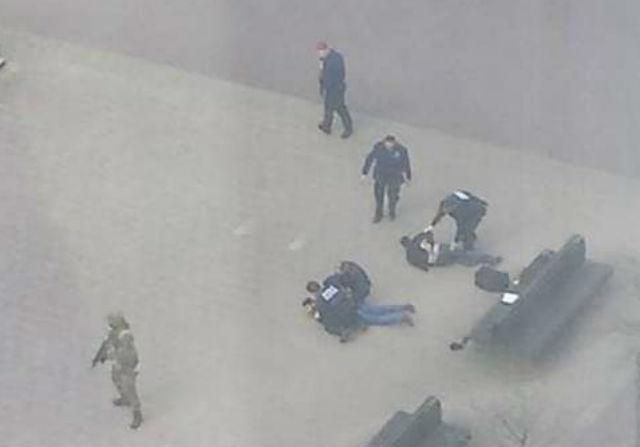 СМИ сообщили о задержании двух человек в Брюсселе (ФОТО)