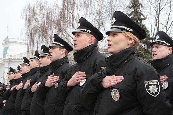 На улицы Житомира вышли новые патрульные (ФОТО)