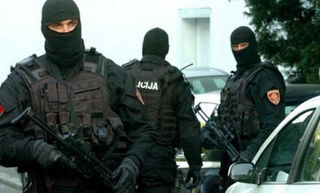 Черногория выдворяет 55 россиян, задержанных по подозрению в преступной деятельности