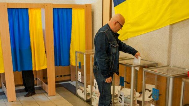 Выборы в Кривом Роге: «карусели», мертвые души, СМС-агитация и ГИК без связи