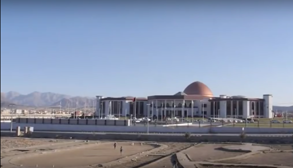 Здание афганского парламента было атаковано ракетами
