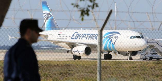 Власти Египта назвали новое имя похитителя пассажирского самолета EgyptAir
