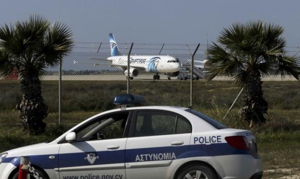 Полиция арестовала похитителя пассажирского самолета EgyptAir