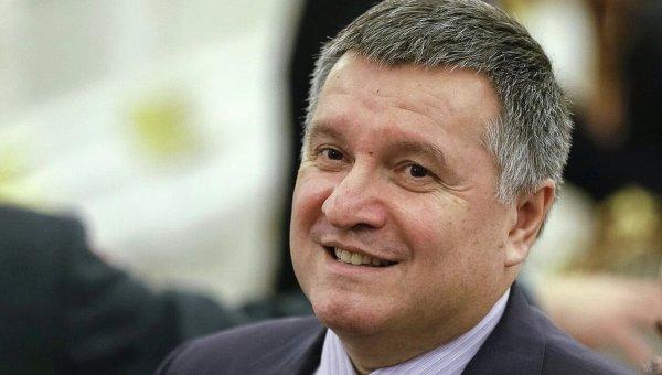 Суд отменил обязательство Авакова извиниться перед Тягнибоком за обвинения в беспорядках под ВР