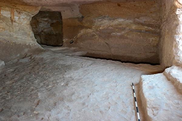 Археологи знайшли в Єгипті величезний некрополь і древній перстень (ФОТО)