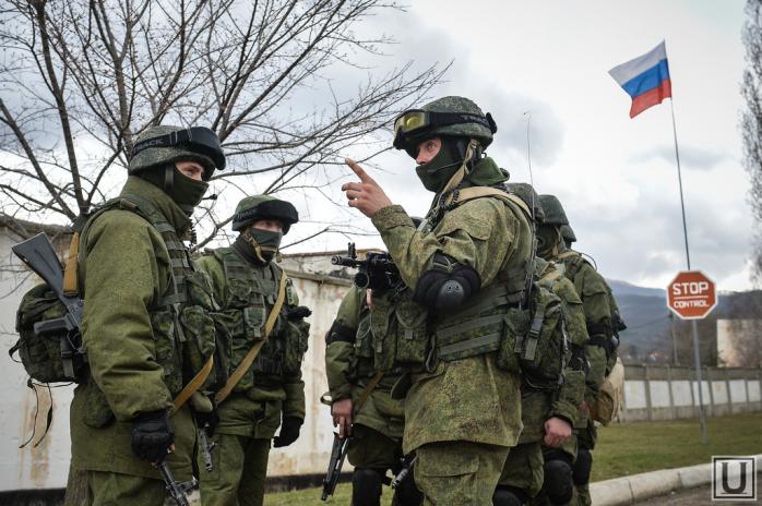 На Донбасі на власному мінному полі підірвалася вантажівка з військовими РФ — розвідка