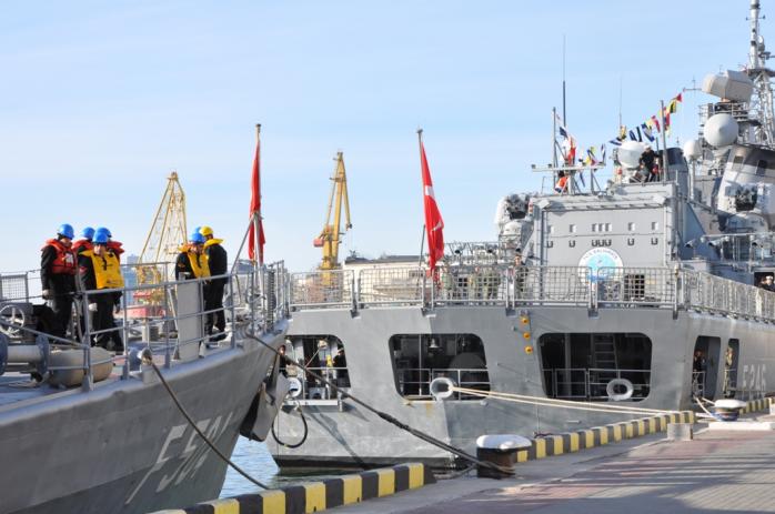 В Одесу прибули кораблі ВМС Туреччини (ФОТО)