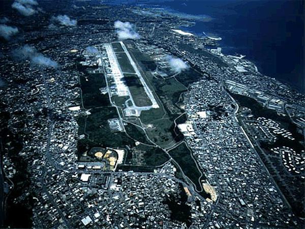 Япония намерена вернуть территории, занятые военными США на Окинаве