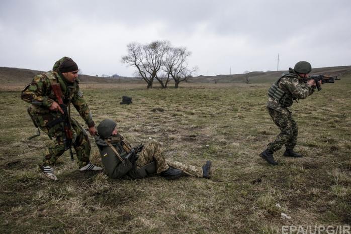 Украина за сутки потеряла на Донбассе одного защитника, 12 ранены