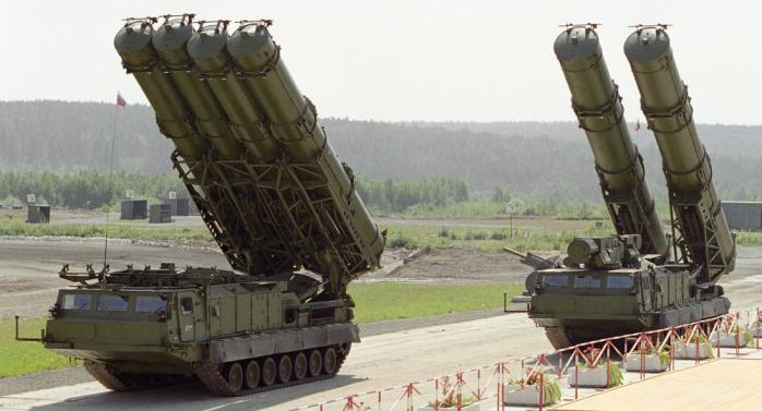 РФ почала постачати в Іран ракетні системи ППО С-300