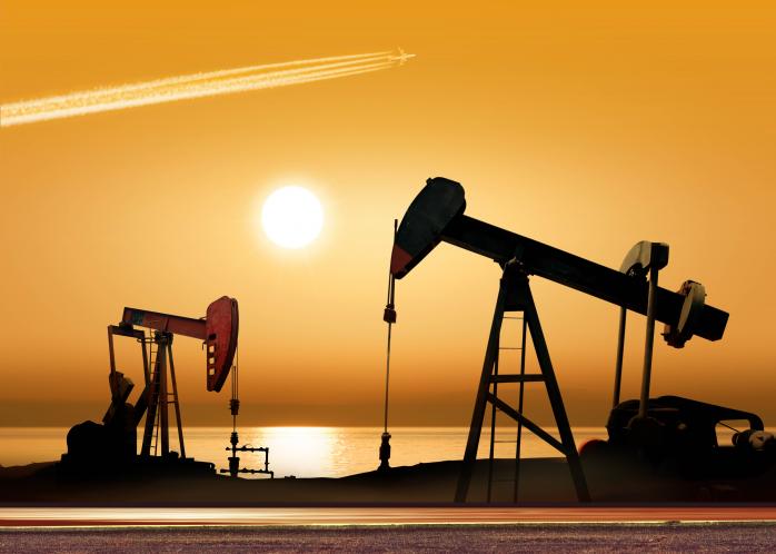 Країни ОПЕК планують заморозити видобуток нафти до жовтня