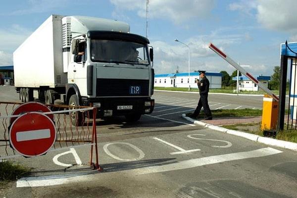 Украина в ВТО требует от РФ немедленно возобновить транзит