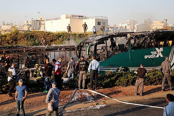 Власти Иерусалима подтвердили, что автобус взорвался в результате теракта