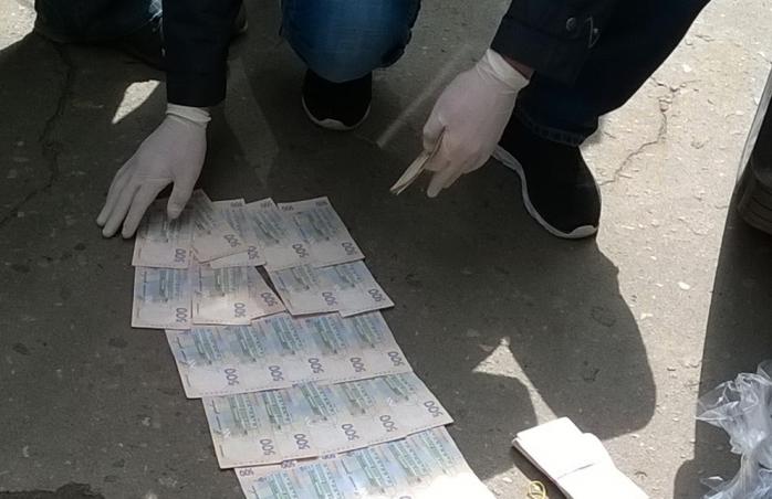 В Краматорске полицейский вымогал у бизнесмена 75 тыс. грн (ФОТО)