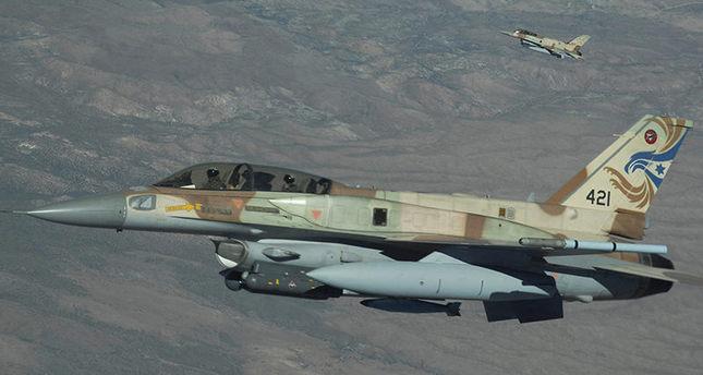 СМИ: Армия РФ в Сирии обстреляла военные самолеты Израиля
