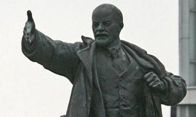 На Одещині люди у камуфляжі побилися з населенням через Леніна (ВІДЕО)