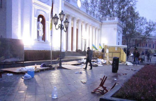 Избиение митингующих в Одессе: трое пострадавших, пятеро задержанных