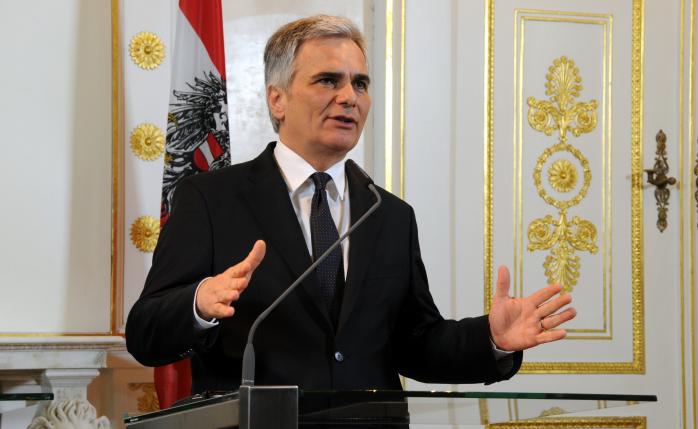 Канцлер Австрии подал в отставку из-за неудачи на выборах