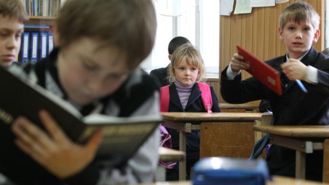 У РФ завели кримінальну справу на вчительку через занадто складні домашні завдання