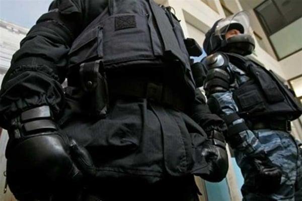 В Крыму силовики проводят обыск в мечети