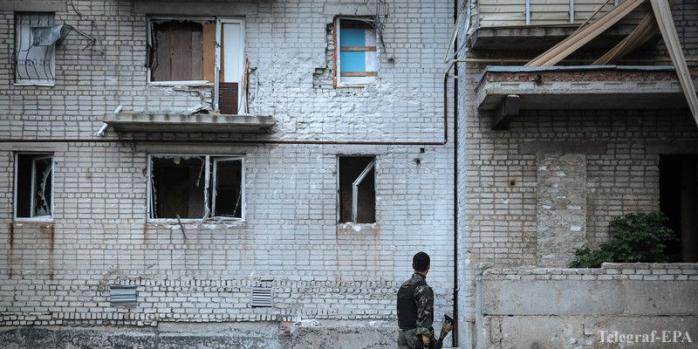 Обстріл Авдіївки: поранено шістьох військовослужбовців, зруйновано вісім будинків