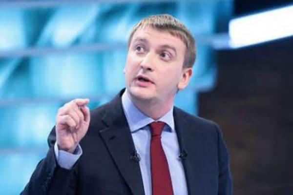 В процессе выдачи из РФ находятся 10 украинцев — министр Петренко