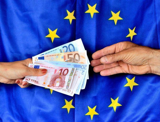 Европарламент решил дать Украине еще 1,8 млрд евро