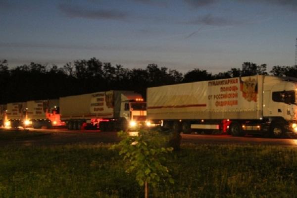 З Росії вночі виїхали 100 вантажівок гумконвою на Донбас