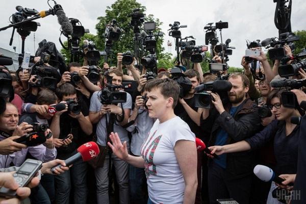 Савченко завтра зустрінеться з пресою і російськими «фентезі»