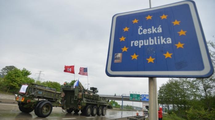 В Чехию вошла первая автоколонна военной техники США