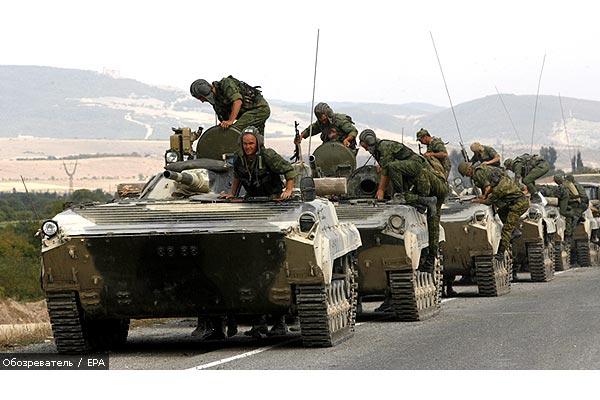 РФ стянула в Крым сотни танков, самолетов и подлодки — разведка