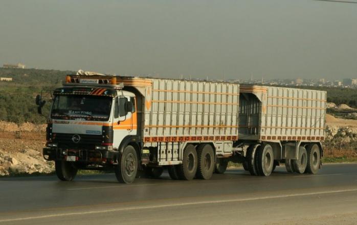 С 1 июня запрещено дневное движение тяжелых грузовиков по дорогам госзначения