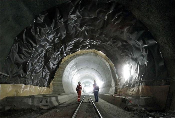 В Швейцарии откроют самый длинный в мире туннель стоимостью 20,8 млрд евро