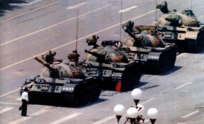 Китай усилил охрану площади Тяньаньмэнь в годовщину подавления протестов