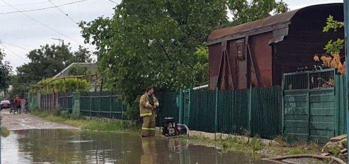 Наводнение в Крыму: в Джанкое затоплены десятки домов