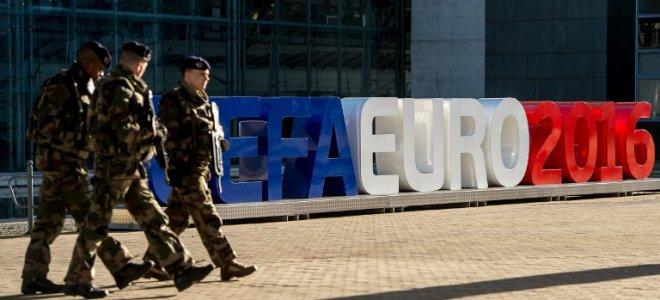 Более 80 охранников Евро-2016 связаны с экстремистами — СМИ