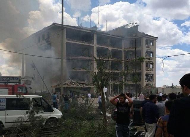 Взрыв в Турции: три человека погибли, 34 ранены