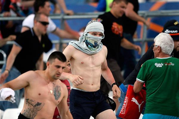 Росіяни знову побилися з уболівальниками Євро-2016