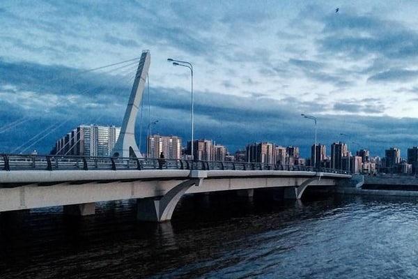Вопреки протестам мост в российском Питере назвали в честь Кадырова