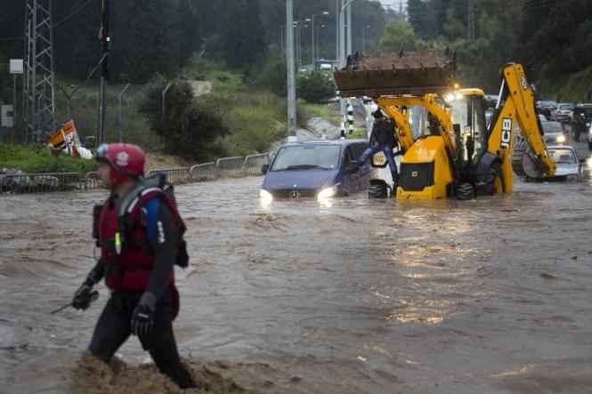 Рятувальники попереджають про підйом рівнів води у річках
