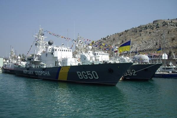 Полторак: Из Крыма выведена почти половина корабельного состава ВМC Украины