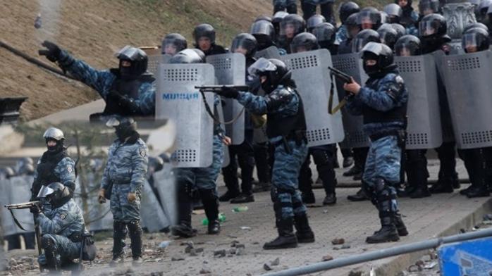 Суд посадил под домашний арест экс-главу одного из управлений МВД Киева за разгон Майдана