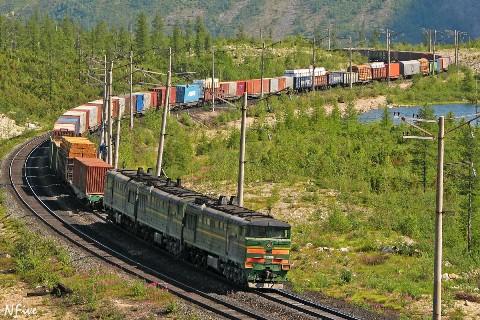 «Укрзалізниця» возобновила грузовое сообщение с оккупированным Донбассом